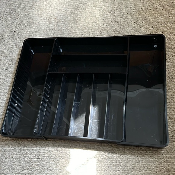 Do you have a huge drawer in your kitchen? These separators are perfect for you - Picture 1 of 8
